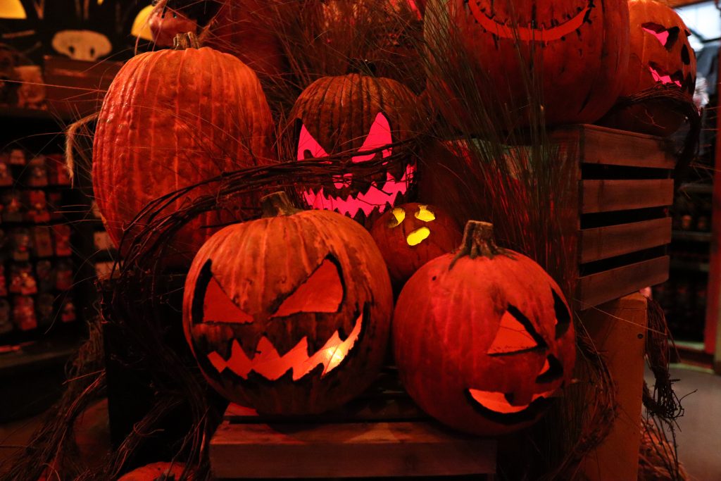 There are A LOT of pumpkins throughout the HHN Tribute Store