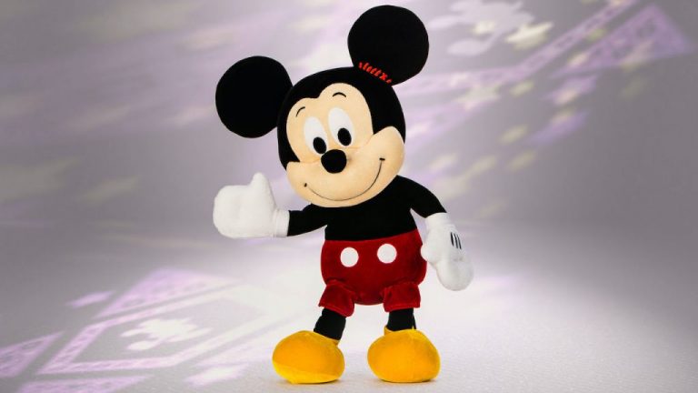 mickey gingerbread plush 2020