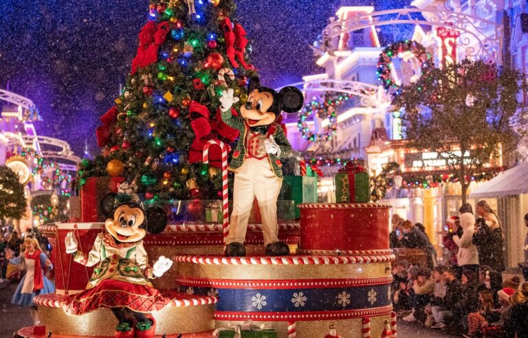 Disney World Announces Additional Holiday 2022 Details - ThrillGeek