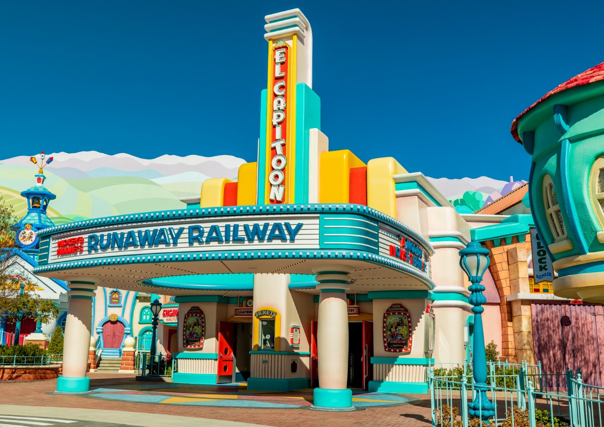 Mickey & Minnie’s Runaway Railway at Disneyland Park Fun Facts - ThrillGeek