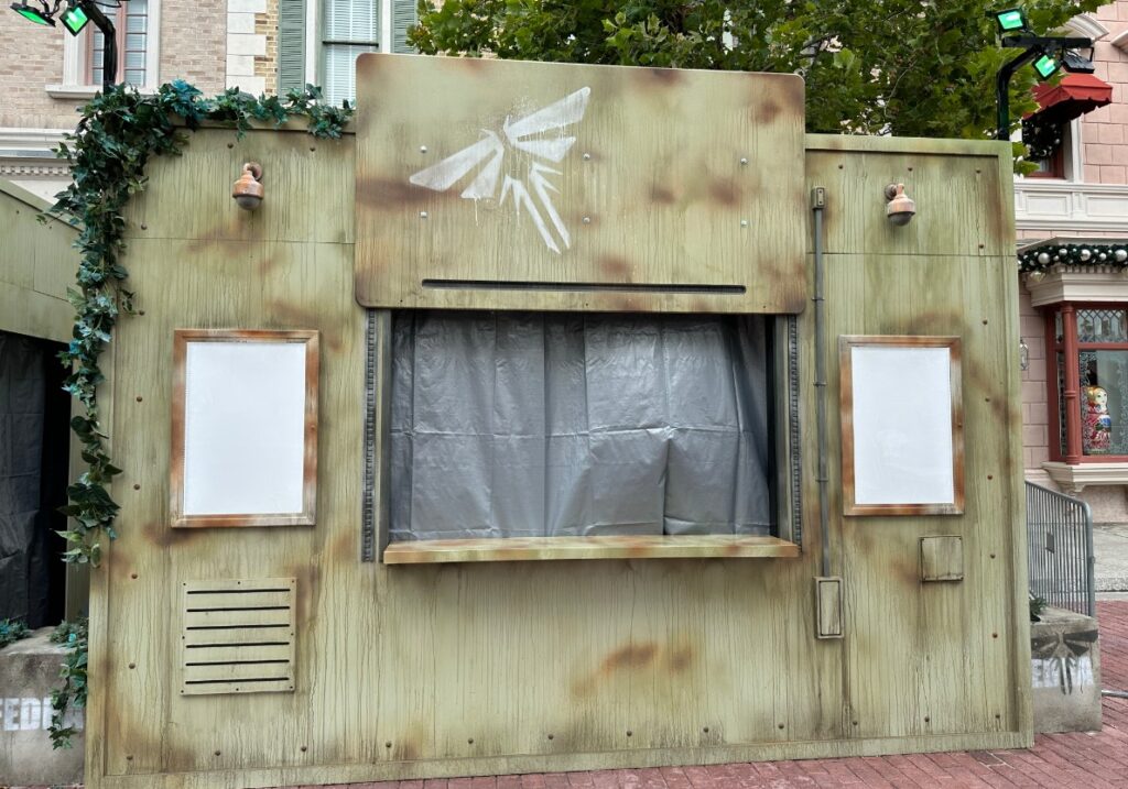 'The Last of Us' food booth at Halloween Horror Nights 2023