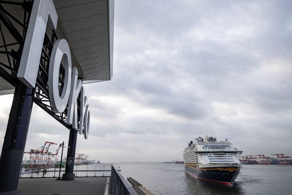 Disney Adventure Arrives in Tokyo